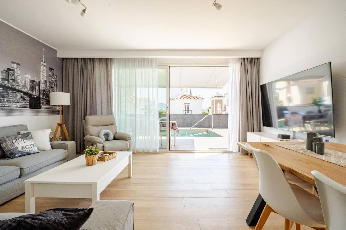 Villa Antonia Mar - Private & Heated Pool - Punta Lara Nerja Zewnętrze zdjęcie